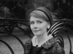 La Jeune fille au colis